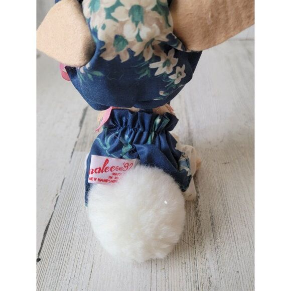 Vintage 1992 Annalee rabbit flower Bonnet Victorian bunny - Picture 6 of 8